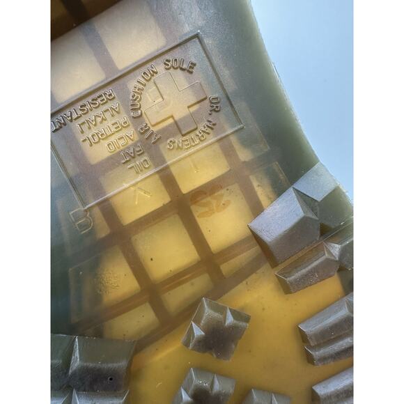 Dr. Martens Women's Serena Faux Fur-Lined Boot Black Size US 10 - Picture 8 of 11